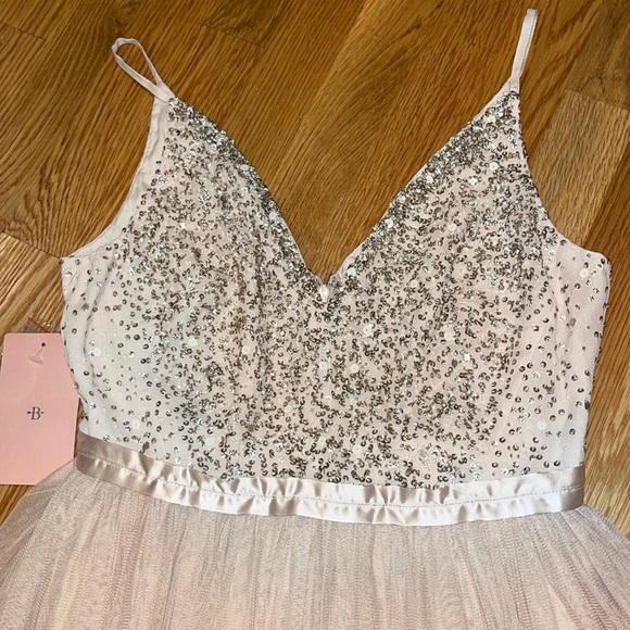 BHLDN Avery Dress in Blush Size 4 - Picture 7 of 11